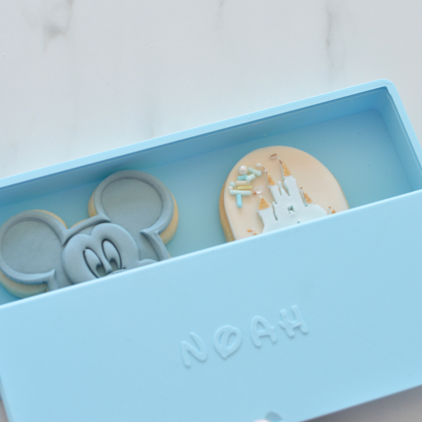 Disney gift box with name & cookies | Light Blue