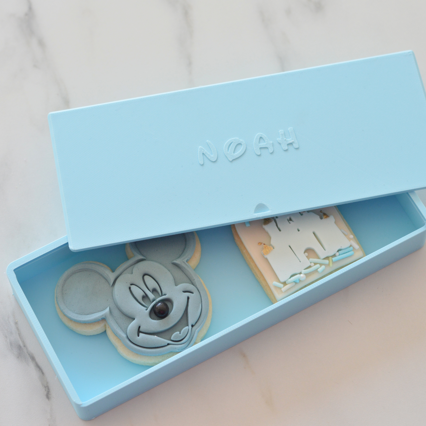 Disney gift box light blue personalised with name close-up by Oh Happy Co.