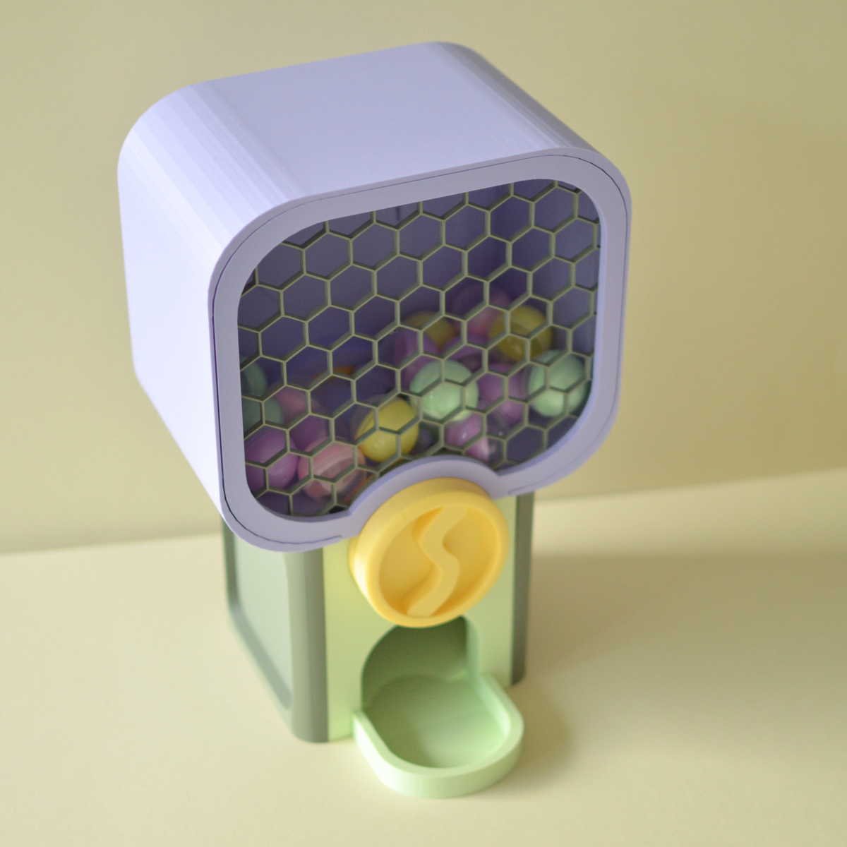 Pastel mini capsule machine as party favour station for birthdays and events